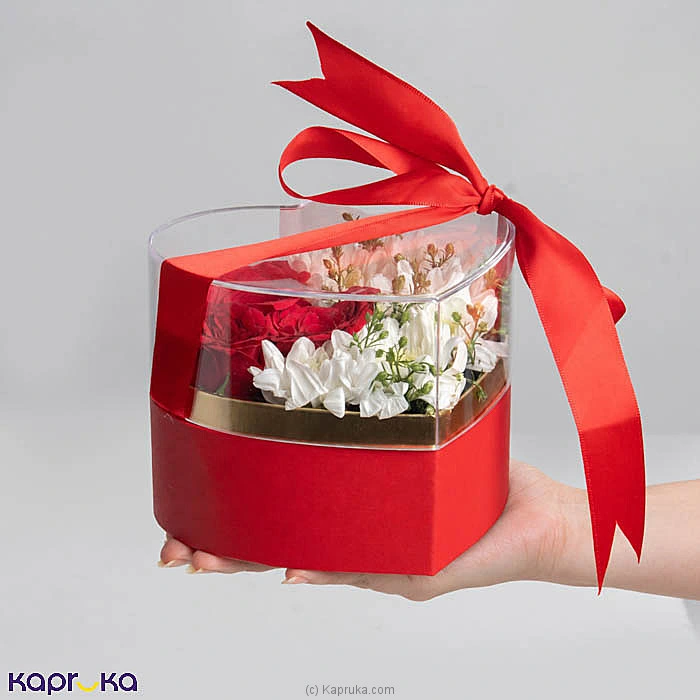 Heartelle 3 Red Roses White Chrysanthemum Heart Flower Arrangement