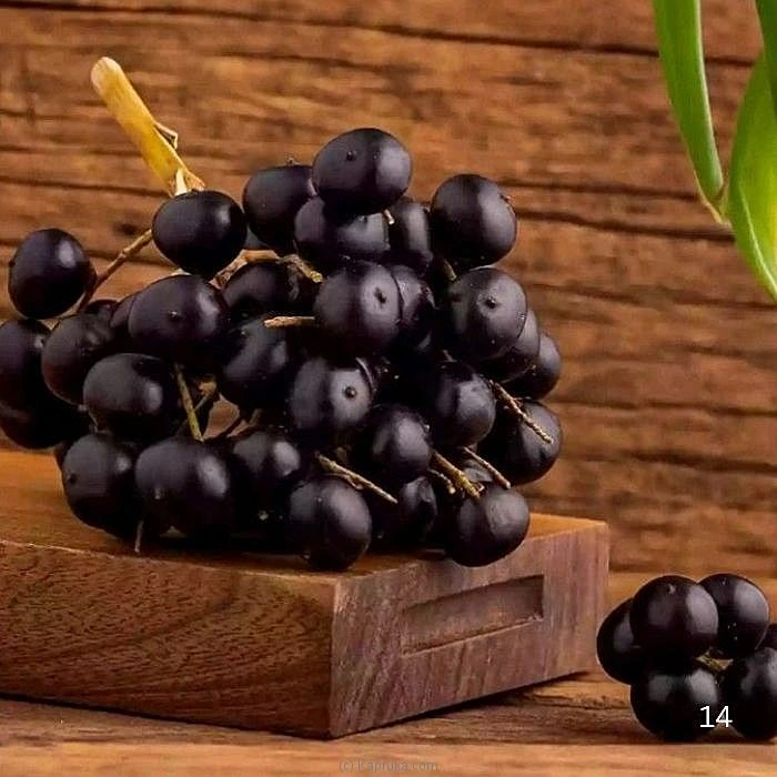 500G Of Black Grapes